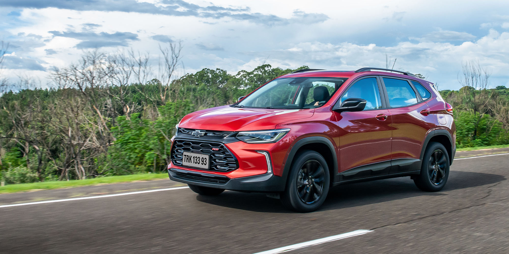 Tracker RS rojo exterior